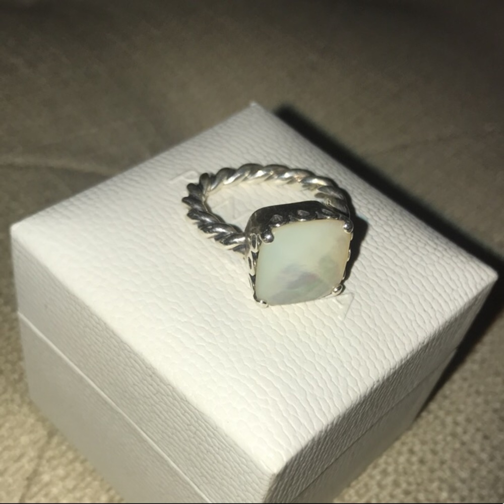 Pandora Ring